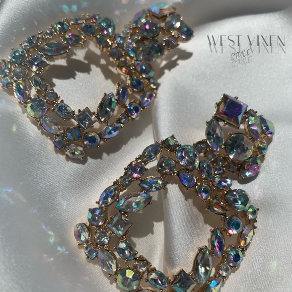 Rhinestone Square Earrings - Picture 5 of 7